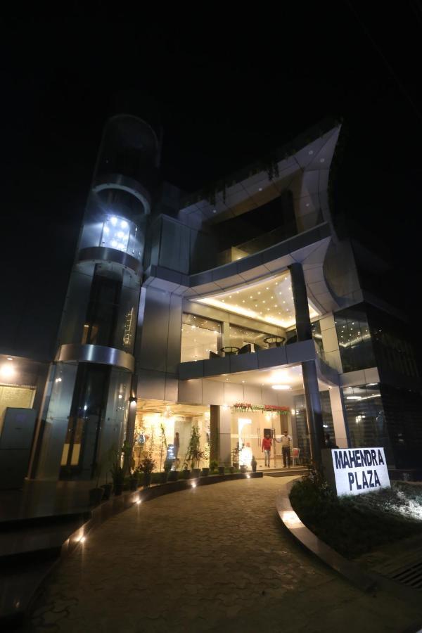 Hotel Mahendra Plaza Hardoi 외부 사진