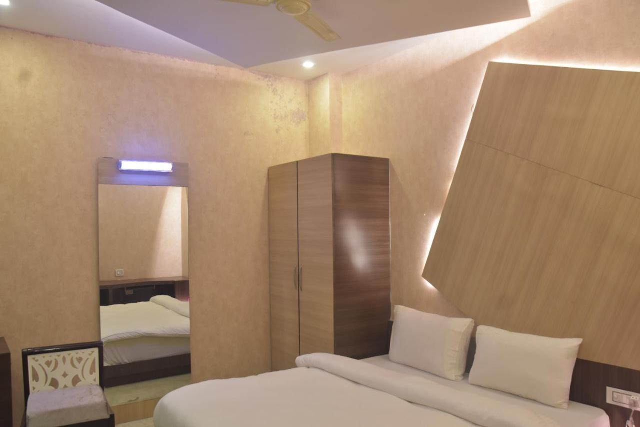 Hotel Mahendra Plaza Hardoi 외부 사진