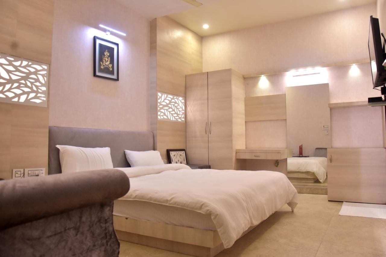 Hotel Mahendra Plaza Hardoi 외부 사진